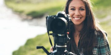 How to Start a Photography Business as a Teenager